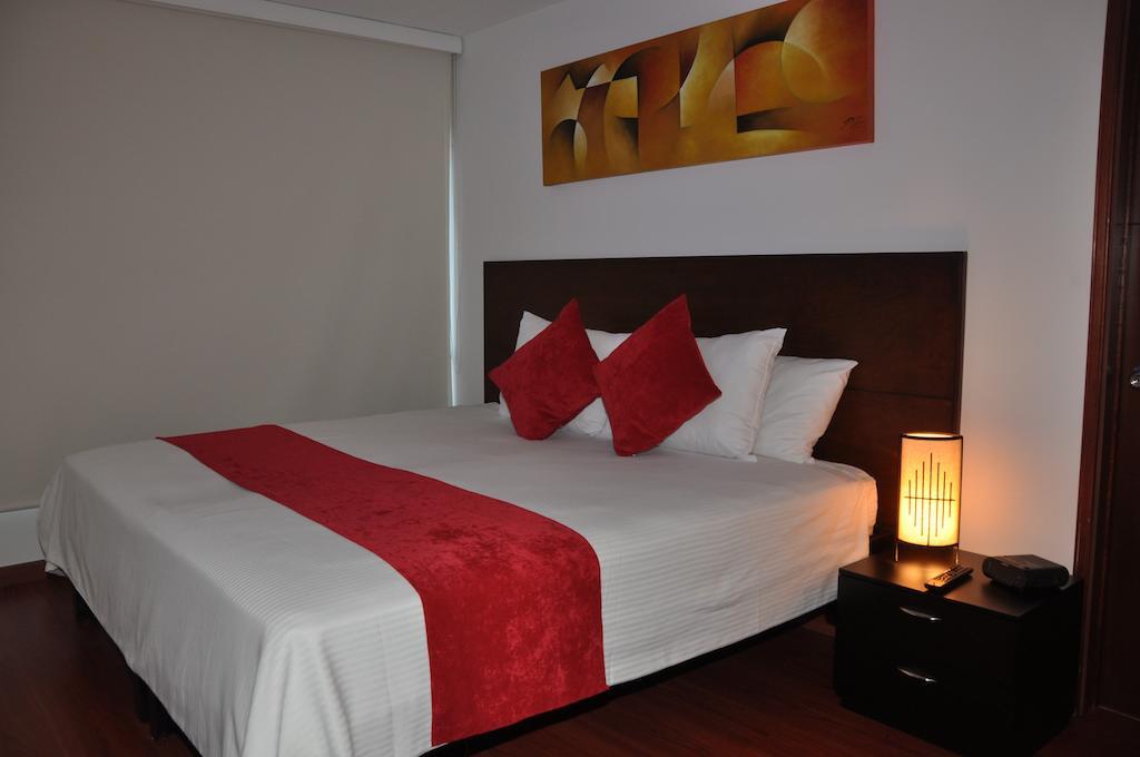 Apartasuites Plaza Modelia