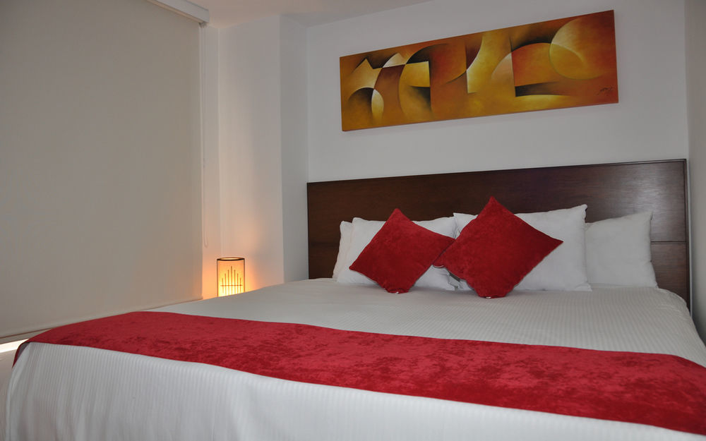 Apartasuites Plaza Modelia Apartahotel Bogotá