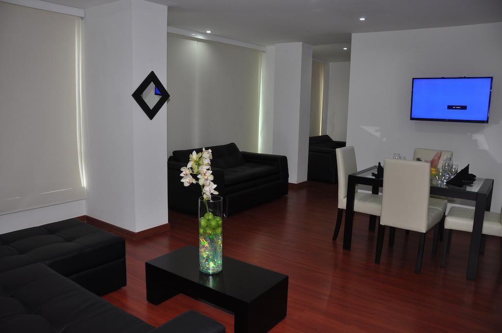 Apartahotel Apartasuites Plaza Modelia 3*