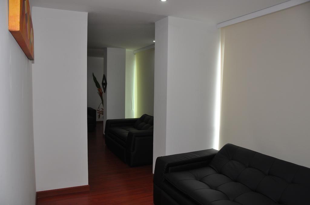 Apartasuites Plaza Modelia 3* Bogotá
